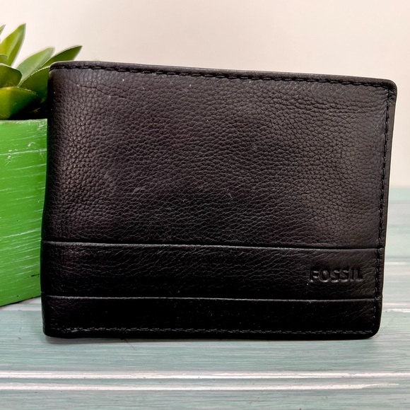 Fossil Tri-Fold Men’s Leather Wallet - Picture 2 of 16